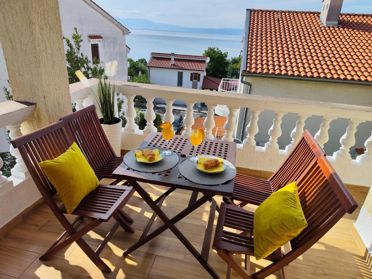 Apartments Orhidelia Njivice Extérieur photo